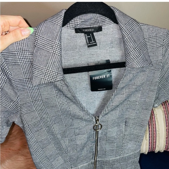 F21 Grey Plaid Retro Zip Front Wide Leg Jumpsuit Small - Picture 4 of 7